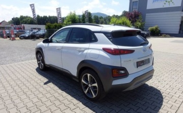 Hyundai Kona I Crossover 1.0 T-GDI 120KM 2017 Hyundai Kona 1.0T-GDI 120KM Klimatronik Kamera Ledy REZERWACJA Benzyna, zdjęcie 6