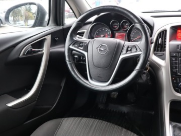 Opel Astra J Sports Tourer 1.4 Twinport ECOTEC 100KM 2011 Opel Astra 1.4 16V, Klima, Tempomat, Parktronic, zdjęcie 6