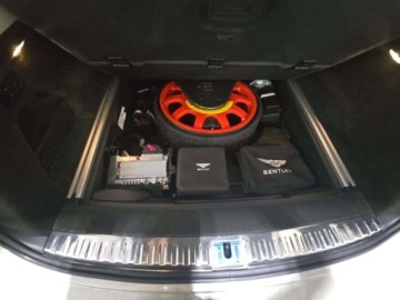 Bentley Bentayga 2017 Bentley Bentayga W12 2017 6.0l 6.0 Benzyna 600KM, zdjęcie 8