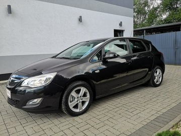 Opel Astra J Hatchback 5d 1.4 Turbo ECOTEC 140KM 2012 Opel Astra 1.4 16v 140KM Klima Tempomat Sensory, zdjęcie 9