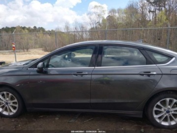 Ford Fusion 2020 Ford Fusion Hybrid Se 2020 2.0 Hybryda 141KM, zdjęcie 2