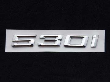 BMW Emblemat 330i Napis Litery na klapę