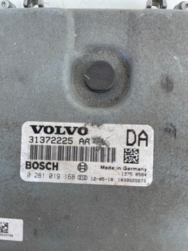 JEDNOTKA ŘÍZENÍ VOLVO XC90 2.4 31372225AA