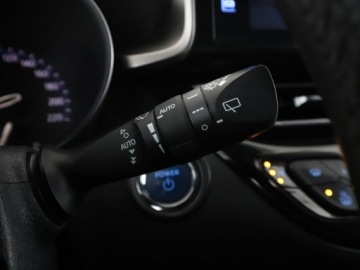 Toyota C-HR I Crossover 1.8 Hybrid 122KM 2019 Toyota C-HR automat navi grzane fotele kamera LED, zdjęcie 30