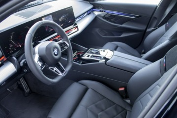 BMW Seria 5 G90-91 Touring 2.0 520d 197KM 2026 BMW 520 xDrive Limuzyna - DEMO - Koła zimowe w, zdjęcie 12