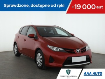 Toyota Auris I Hatchback 3d Facelifting 1.6 Valvematic 132KM 2013 Toyota Auris 1.6 Valvematic, Salon Polska, Klima