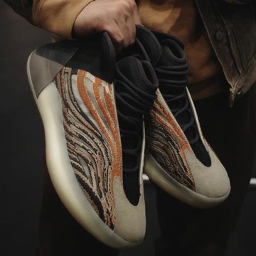 Buty Adidas Yeezy Boost QNTM 43 1/3 Nowe Oryginalne GW5314 Kayne West