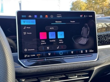 Volkswagen Passat B9 2024 Volkswagen Passat R-Line Matrix DCC Tempomat ACC Masaz Pakiety FV23, zdjęcie 27