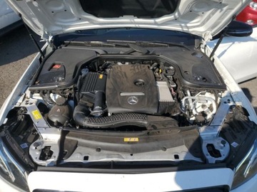 Mercedes Klasa E W213 2019 Mercedes-Benz Klasa E 2019 MERCEDES-BENZ E 300 4MATIC 2.0 Benzyna 255KM, zdjęcie 11