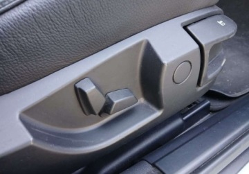 BMW Seria 5 E60 Sedan 540 i 306KM 2008 BMW Seria 5 Seria 5 4.0i 306KM Vat Marza Nawigacja GPS Bluetooth, zdjęcie 32