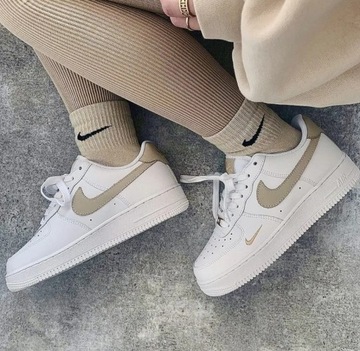 NIKE AIR FORCE 1 '07 CZ0270-105 damskie r. 36,5