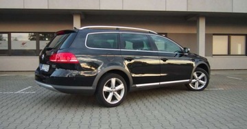 Volkswagen Passat B7 Variant 2.0 TDI CR DPF BlueMotion 140KM 2013 Volkswagen Passat 4x4140KM AlltrackNAVIgacja 6 Biegow2xPDC 4Motion, zdjęcie 3