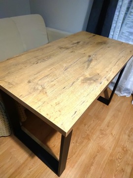 Кухонный стол, парта, скамейка-чердак 120х60.