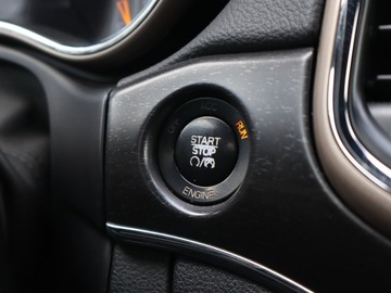 Jeep Grand Cherokee IV Terenowy Facelifting 3.0 V6 CRD 250KM 2015 Jeep Grand Cherokee 3.0 CRD, Salon Polska, 246 KM, zdjęcie 12