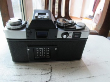 MINOLTA XE-1 С MINOLTA 50/1.7