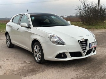 Alfa Romeo Giulietta Nuova II Hatchback 5d 1.4 TB 16v Mair 170KM 2011 Alfa Romeo Giulietta 1.4 TB 16V Multiair Collezione 170KM 2011r, zdjęcie 5