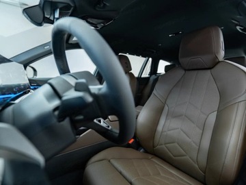 BMW Seria 5 G90-91 Touring 2.0 520d 197KM 2025 BMW Seria 5 Touring 520d xDrive Sport Combi 2.0 (197KM) 2025, zdjęcie 3