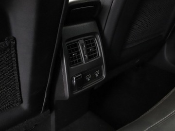 Renault Captur II 2021 Renault Captur Intens full hybrid automat PDC, zdjęcie 37