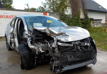 Toyota C-HR II SUV 1.8 Hybrid 140KM 2024 Toyota C-HR Okazja 1.8 Hybryda 140KM