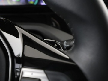 Peugeot 308 III Hatchback Plug-In 1.6 Hybrid 180KM 2022 Peugeot 308 PHEV Allure Pack automat navi, zdjęcie 38