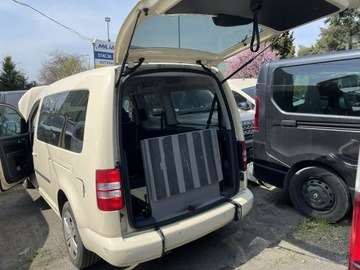 Volkswagen Caddy III Kombi Facelifting 2.0 TDI 140KM 2015 Volkswagen Caddy Niepełnosprawnych inwalida, zdjęcie 13
