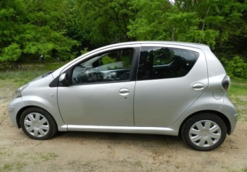 Toyota Aygo I Hatchback 3d 1.0 VVT-i 68KM 2009 Toyota Aygo mala tania niezawodna 5drzwi KLIMA bez rdzy Benzyna 68KM, zdjęcie 7