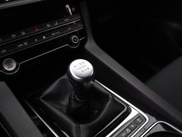 Jaguar F-Pace SUV 2.0 iD4 163KM 2019 Jaguar F-Pace E-Performance, Klima, Klimatronic, zdjęcie 12