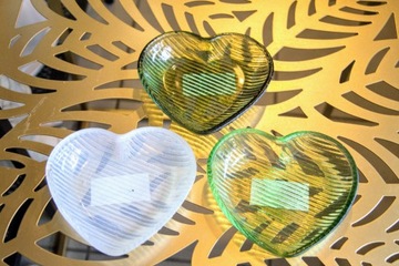 СТЕКЛЯННАЯ ТАРЕЛКА СЕРДЦЕ, СВЕТЛО-ЗЕЛЕНАЯ