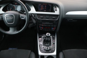 Audi A4 B8 Limousine 2.0 TFSi 211KM 2010 Audi A4 2.0 TFSI, Salon Polska, Serwis ASO, 4X4, zdjęcie 11