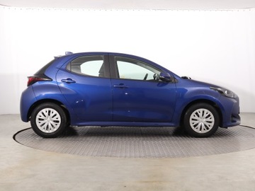 Toyota Yaris IV Hatchback 1.5 Dynamic Force 125KM 2023 Toyota Yaris 1.5 VVT-i, Salon Polska, zdjęcie 5