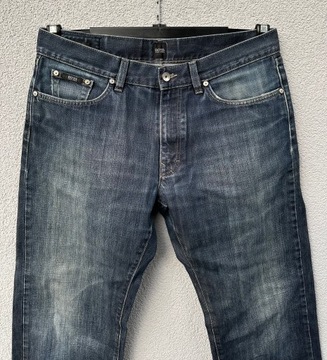 Hugo Boss W36 L32 stylowe granatowe spodnie jeansowe vintage