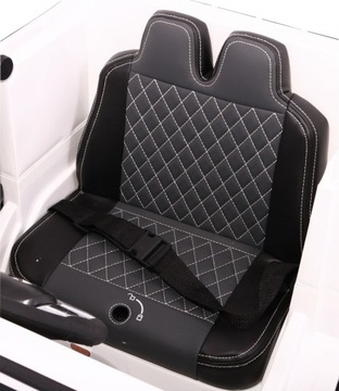 Аккумуляторный автомобиль Mercedes AMG G65, белый светодиод