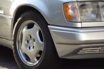 Mercedes Klasa E W124 Coupe 2.0 136KM 1995 MERCEDES-BENZ C124 E200 2.0 benzyna 136KM 1995r, zdjęcie 2