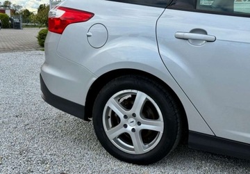 Ford Focus III Kombi 1.0 EcoBoost 100KM 2012 Ford Focus Ford Focus 1.0 EcoBoost 99g Start-Stopp-System Business Edition, zdjęcie 23