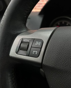 Opel Astra H Hatchback 5d 1.6 Twinport ECOTEC 105KM 2004 Opel Astra automat klima Alu Gwarancja w cenie Warszawa VWWL 1.6 Benzyna, zdjęcie 21