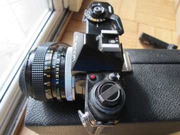 Камера Canon EF С ОБЪЕКТИВОМ 1,4/50