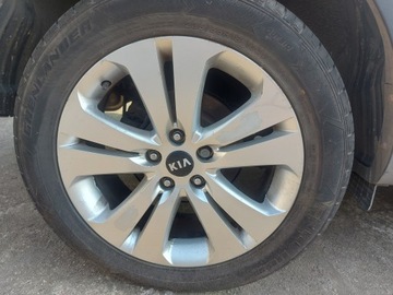 KIA SPORTAGE III 2010-2015R RÁFKY PNEUMATIKY ORIGINÁLNÍ 235/55/18
