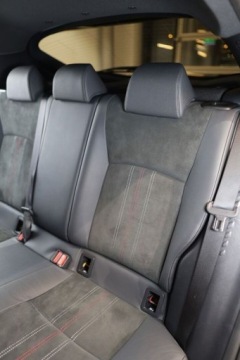 Toyota C-HR I Crossover Facelifting 1.8 Hybrid 122KM 2023 Toyota C-HR 1.8 Hybrid GPF GR Sport 1.8 Hybryda 122KM, zdjęcie 13