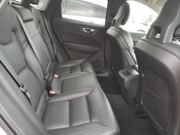 Volvo XC60 II 2019 Volvo XC 60 VOLVO XC60 T5, 2019r., 4x4, 2.0L, zdjęcie 8