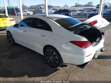 Mercedes CLA C118/X118 2023 Mercedes-Benz CLA 2023r., 250, od ubezpieczalni 2.0 Benzyna 221KM, zdjęcie 4