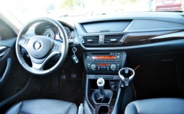BMW X1 E84 Crossover sDrive18i 150KM 2012 BMW X1 Lift,Czujniki parkowania, Ksenon, Klimatyzacja, Podgrzewane fotele, zdjęcie 4