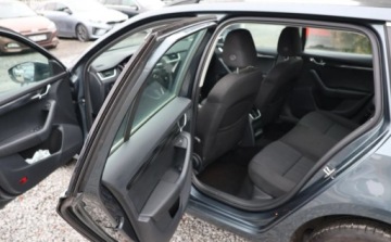 Skoda Octavia III Kombi Facelifting 1.5 TSI ACT 150KM 2019 Skoda Octavia Automat, Nawigacja , Grzane fotele, Led, Zadbany , GWARANCJA, zdjęcie 13