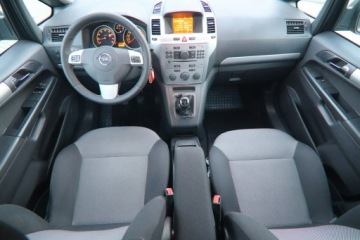 Opel Zafira B 1.6 Twinport ecoFLEX 115KM 2013 Opel Zafira krajowy,1-właściciel,7-osob, zdjęcie 15