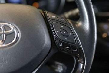 Toyota C-HR I Crossover Facelifting 1.8 Hybrid 122KM 2022 Toyota C-HR 1.8 Hybrid Comfort 1.8 Hybryda 122KM, zdjęcie 17