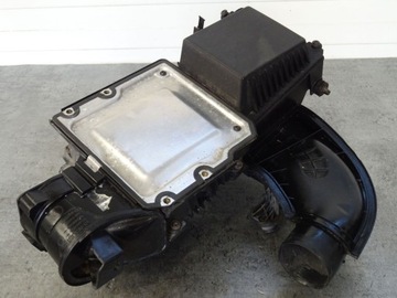 POUZDRO FILTRU VZDUCHU RENAULT LATITUDE 3.0 DCI