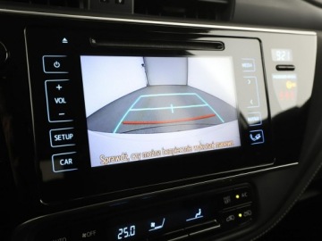 Toyota Auris II Hatchback 5d Facelifting 1.8 Hybrid 136KM 2018 Toyota Auris kamera grzane fotele tempomat, zdjęcie 23