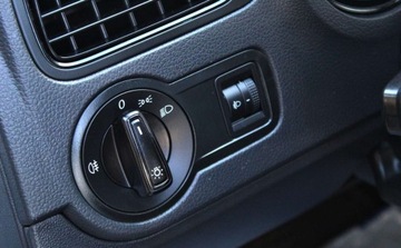 Volkswagen Polo V Hatchback 3d Facelifting 1.0 60KM 2015 Volkswagen Polo 1.0 i Komputer Podgrzewane fotele 1 rok gwarancji w cen, zdjęcie 25