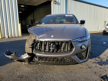 Maserati Levante 2022 Maserati Levante Modena 2022 3.0l 3.0 Benzyna 424KM, zdjęcie 5