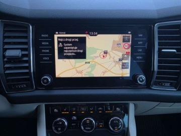 Skoda Kodiaq I SUV 1.4 TSI ACT 150KM 2018 Skoda Kodiaq 1.4 TSI 150 KM 4x4 DSG System CANTON Szyba przednia ogrzewana, zdjęcie 16