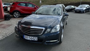 Mercedes Klasa E W212 Kombi 300 CDI BlueEFFICIENCY 231KM 2011 Mercedes-Benz Klasa E Bardzo ladny stan . 3,0 CDI Automat Pneomatyka 3.0, zdjęcie 35